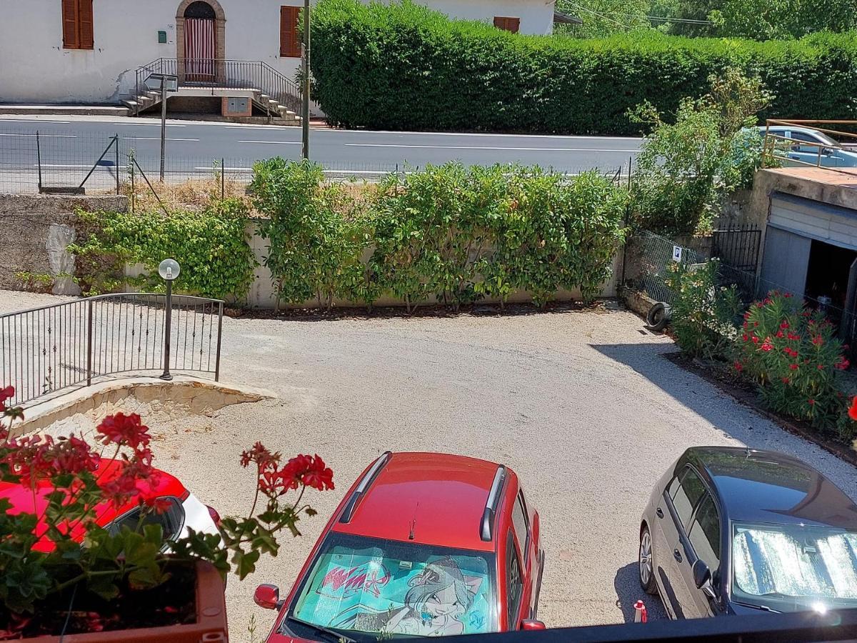 La Casa Dei Nonni Hotel Torre Orsina Luaran gambar