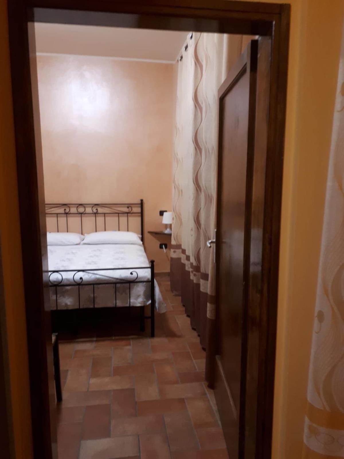 La Casa Dei Nonni Hotel Torre Orsina Luaran gambar