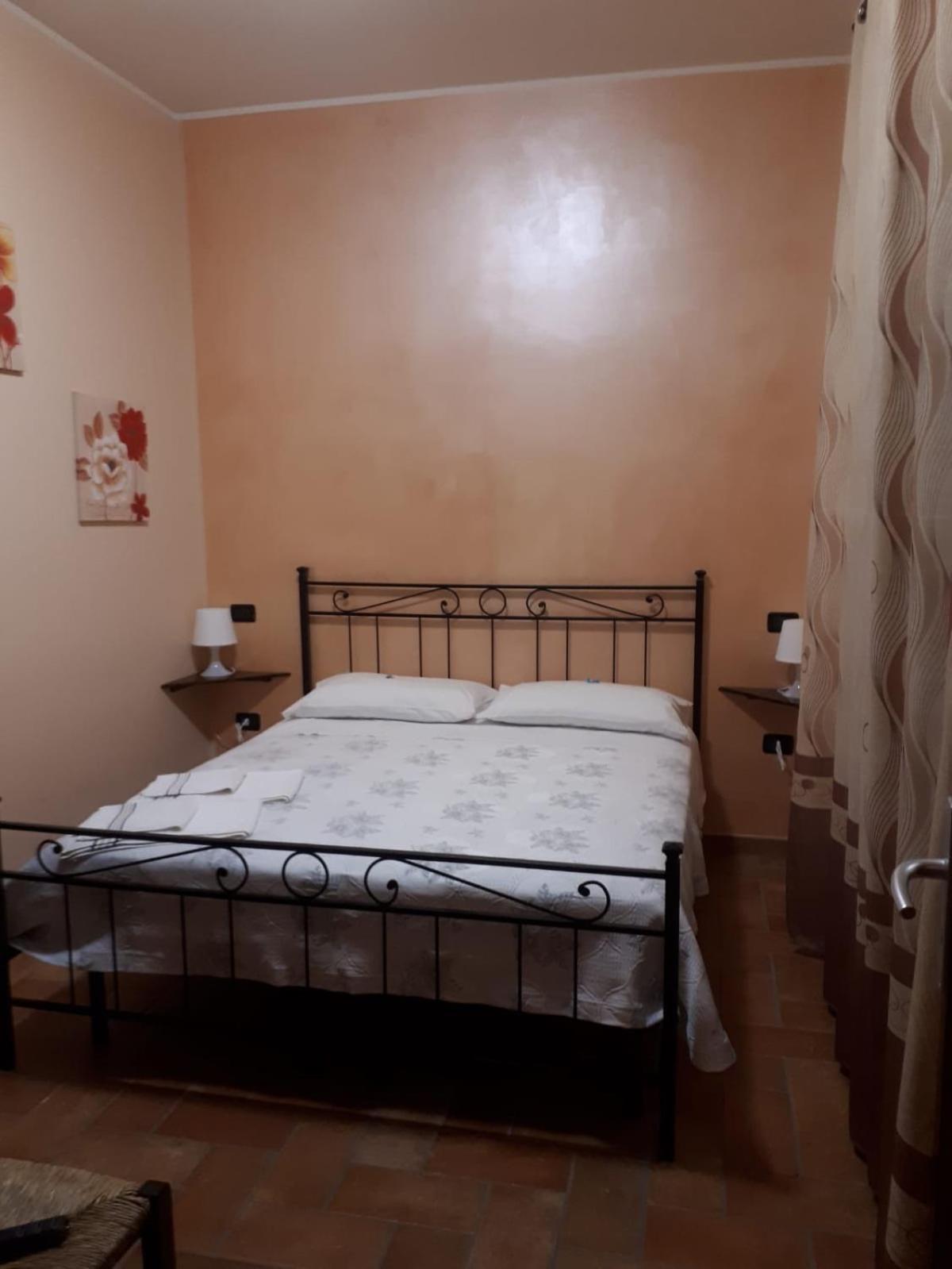 La Casa Dei Nonni Hotel Torre Orsina Luaran gambar