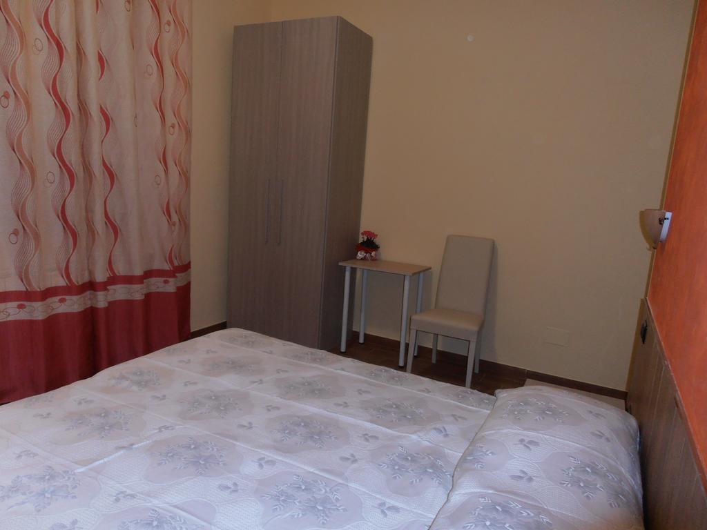 La Casa Dei Nonni Hotel Torre Orsina Luaran gambar