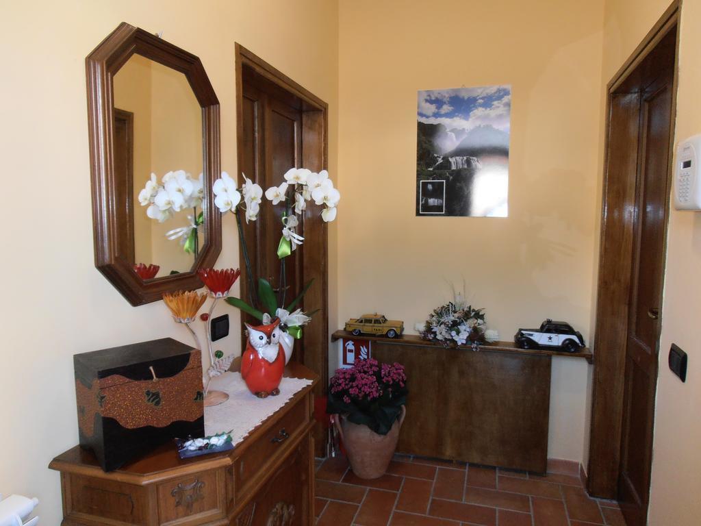 La Casa Dei Nonni Hotel Torre Orsina Luaran gambar